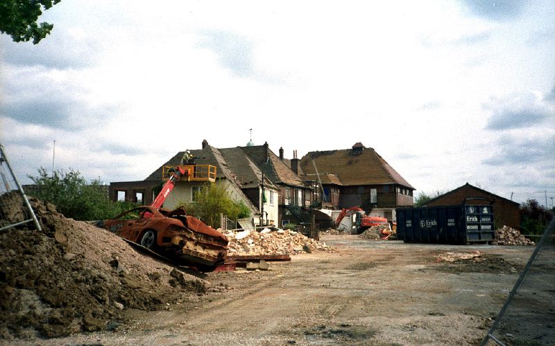 60, Lloyds Bank demolition groundsman house, Photo Alan Sander, c 2002.jpg